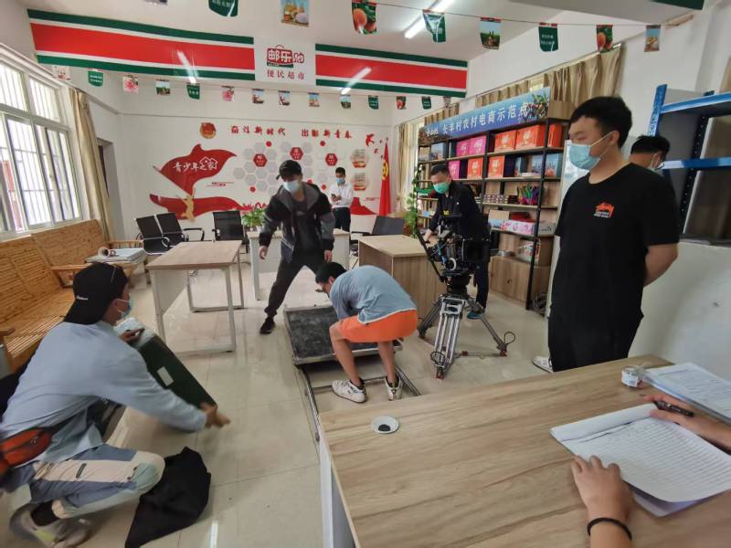 玉门市广告片拍摄公司：极简主义践行者，少即是多的视觉哲学